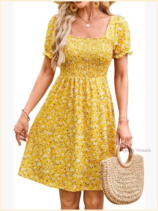 Dresses & Skirts - Women's Square Neck Short Puff Sleeve Floral Smocked Swing Dress with Pockets
